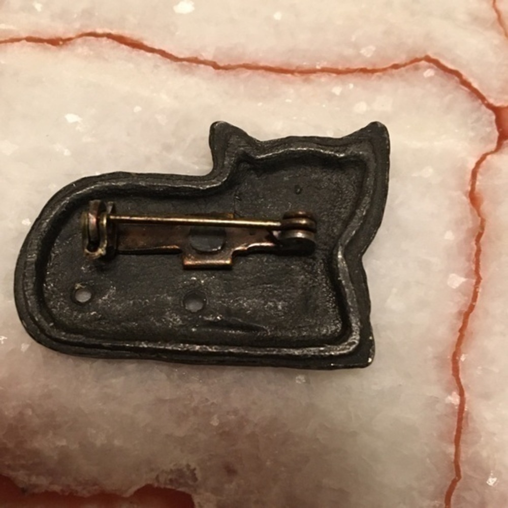 Cute Cat Pin Silvertone Metal Brooch - Picture 6 of 8